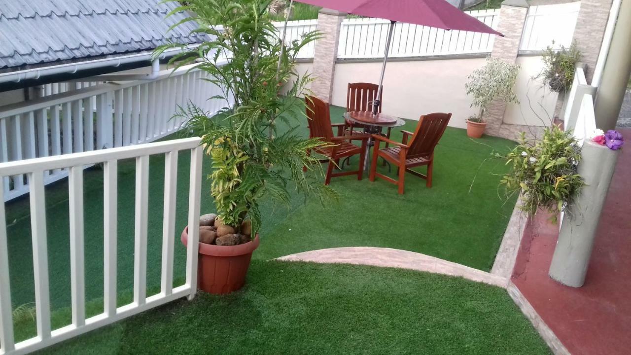Shay Lyah Self Catering Daire Victoria Dış mekan fotoğraf